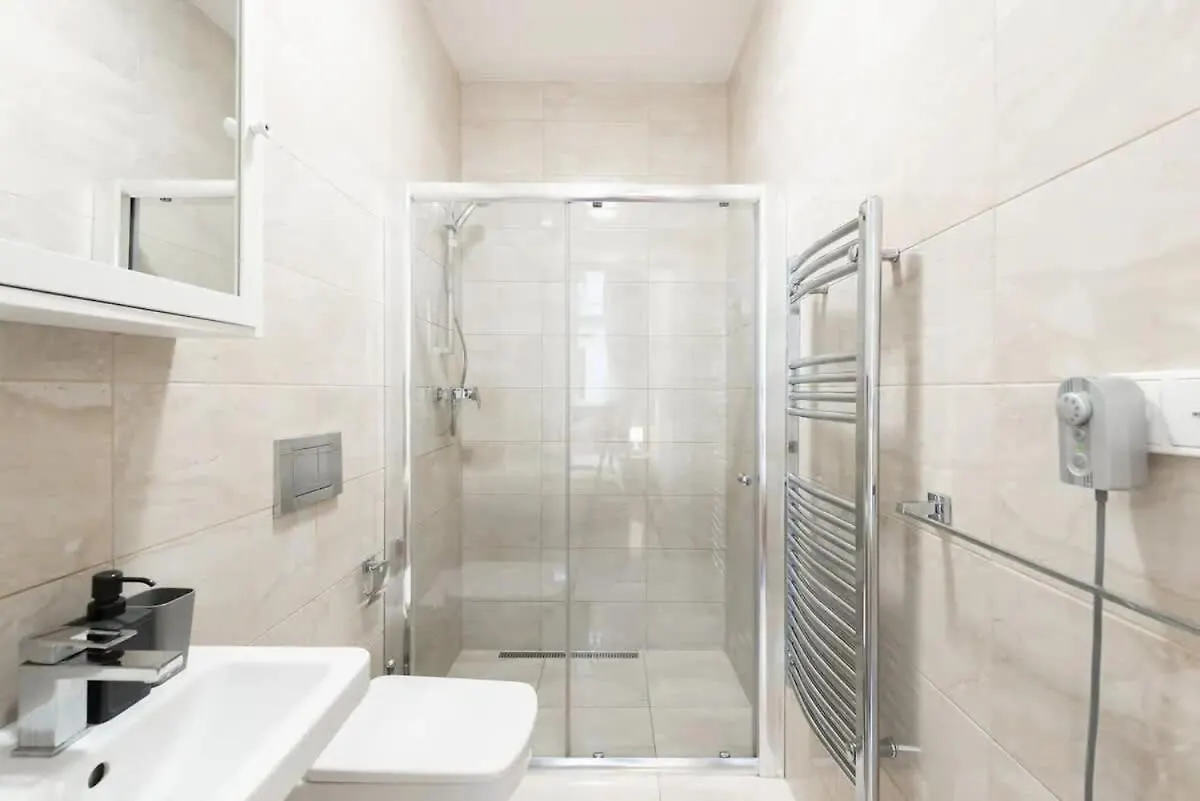Metropolitan Prague Apt With Amenities Czech Republic