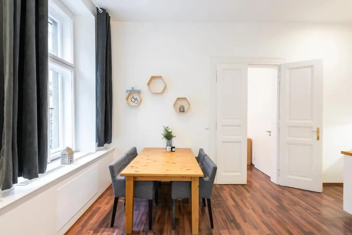 Metropolitan Prague Apt With Amenities Czech Republic